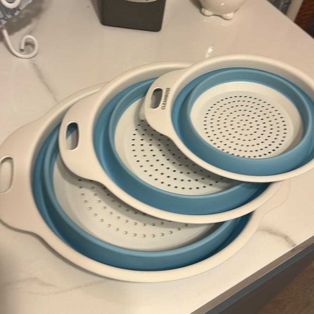 JOY MANGANO CLEAN BOSS Collapsible Blue and White Colander Set NEW - Picture 3 of 5
